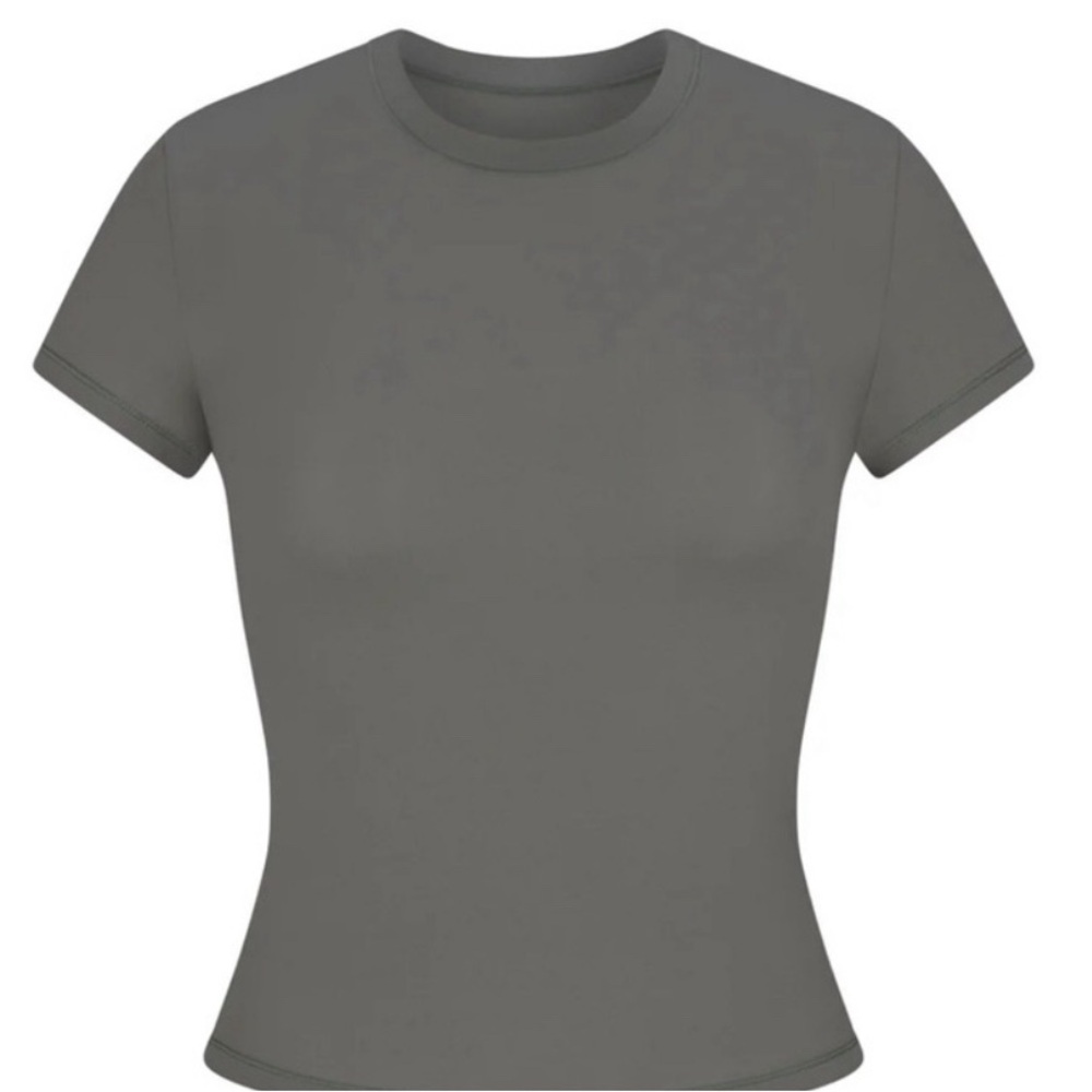 Skims Fits Everybody Short Sleeve T-Shirt NEW